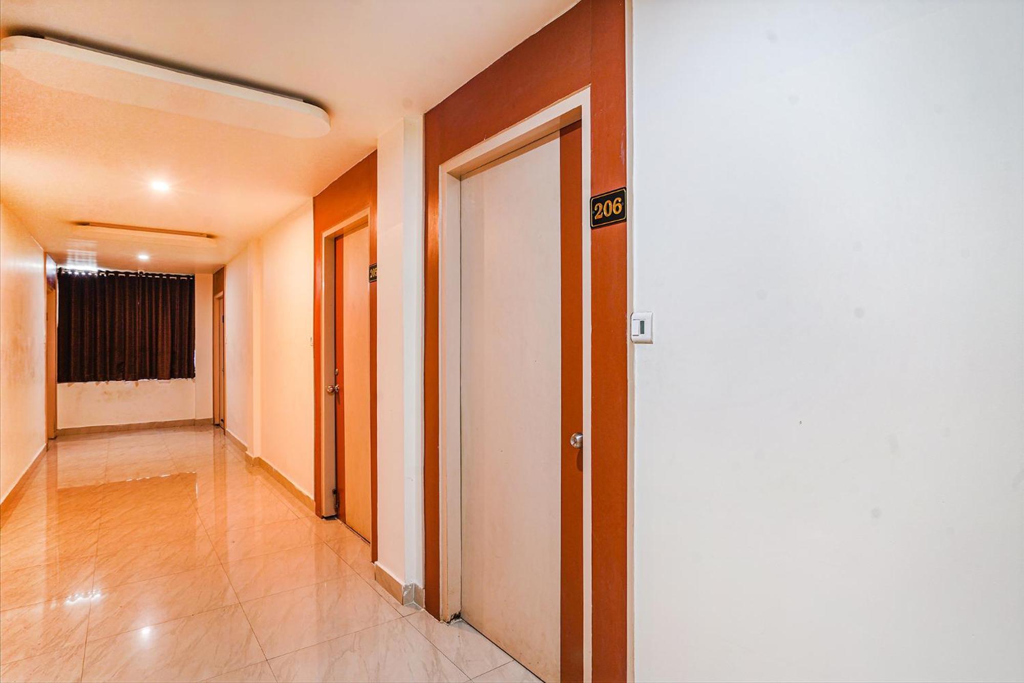 Fabhotel Ambika Elite Buckinghampet 外观 照片